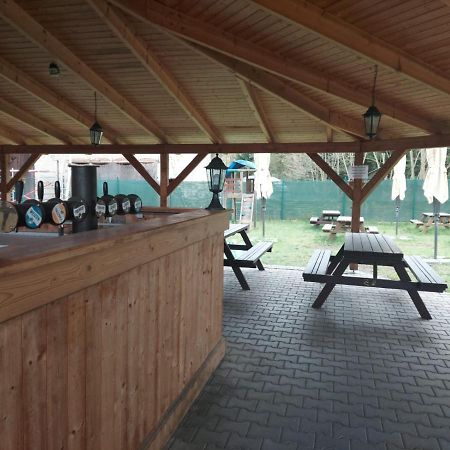 Pivovar Maly Janek - Restaurace, Penzion A Stany Jince Exterior photo